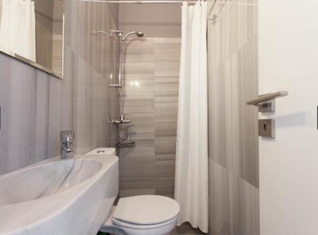 Acropolis Charming Apartment With Large Balcony - Dm17 Athena Bagian luar foto