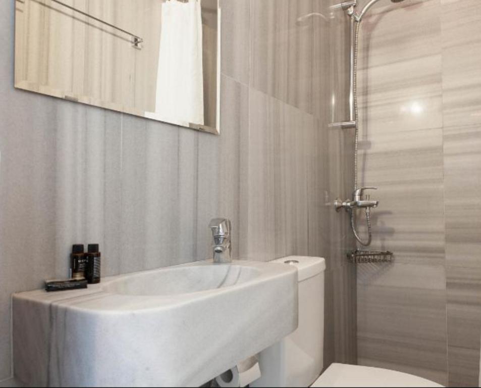 Acropolis Charming Apartment With Large Balcony - Dm17 Athena Bagian luar foto